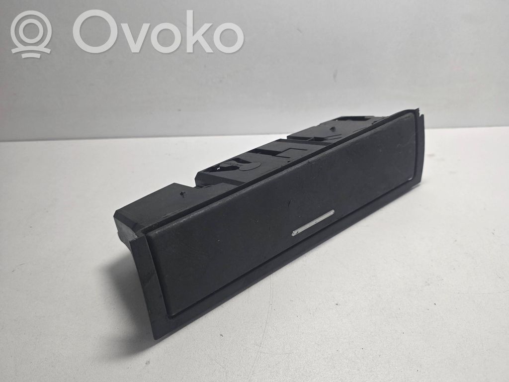 Daiktadėžė   51168260312
