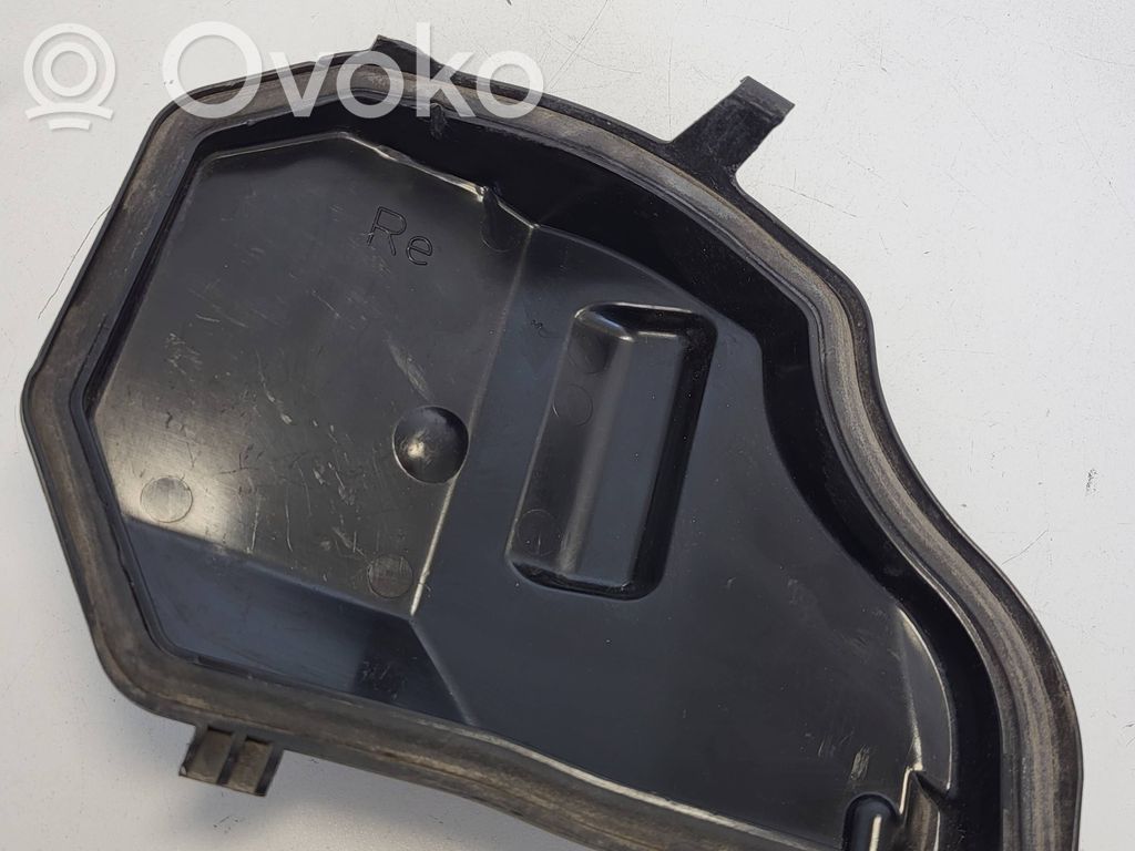 BMW 5 E60 E61 Headlight/headlamp dust cover 