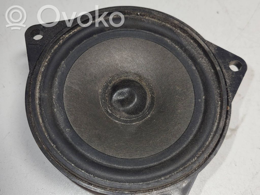 BMW 5 E60 E61 Altavoz de la puerta delantera 