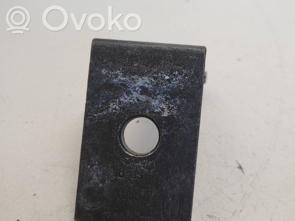 Etuoven alasarana   7068077