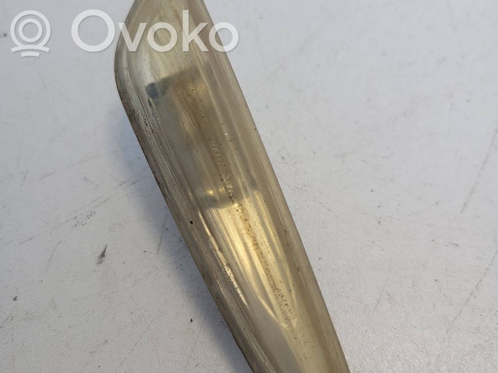 Etupuskurin suuntavilkku   6911372