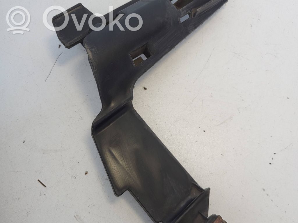 Headlight/headlamp mounting bracket   1301073018
