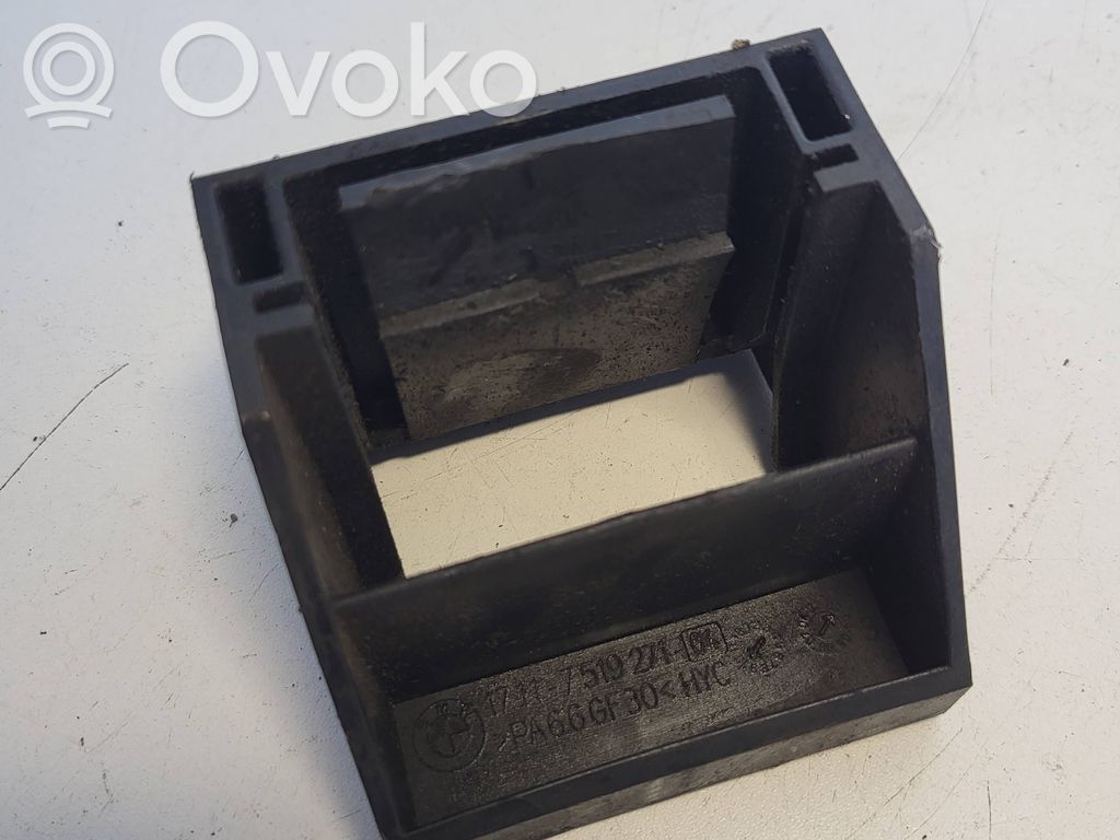 BMW 5 E60 E61 Fixation de radiateur 