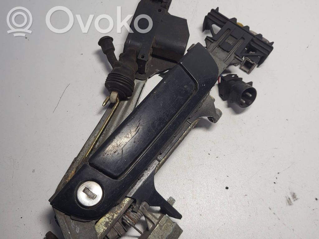 BMW 5 E34 Manecilla externa puerta delantera 