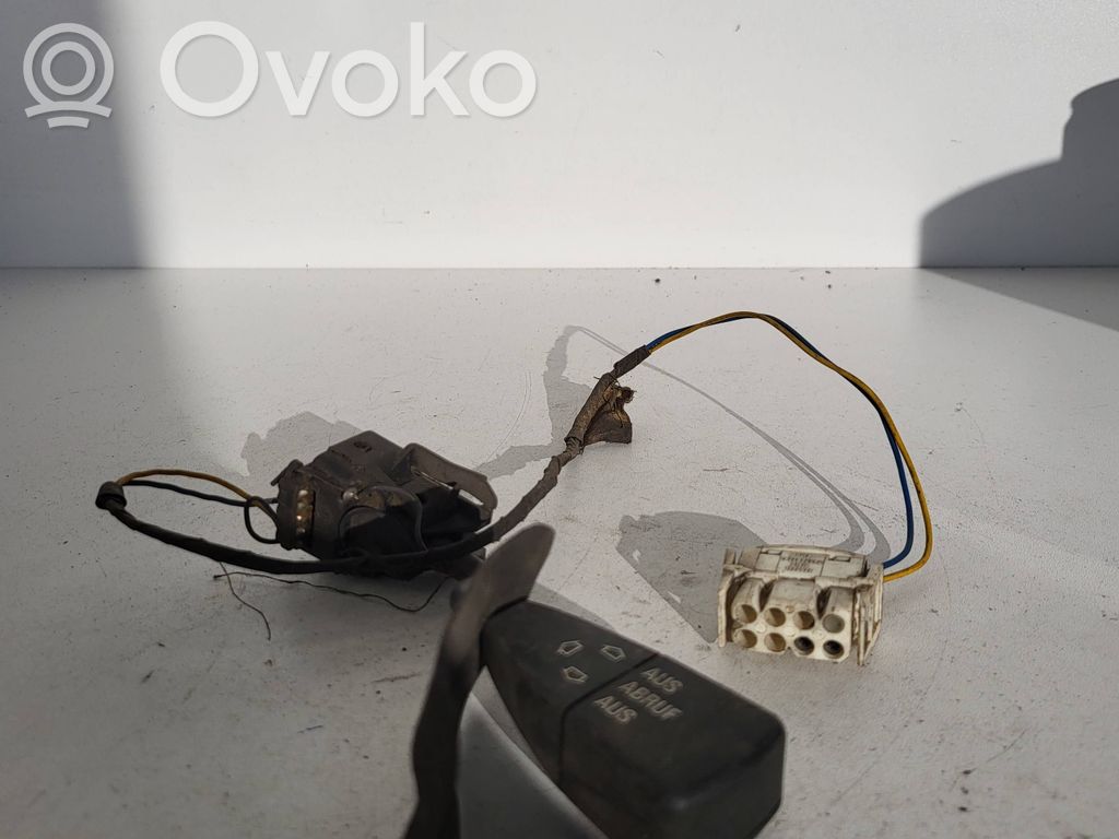BMW 7 E32 Autres commutateurs / boutons / leviers 