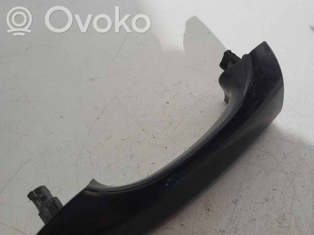 Manecilla externa puerta trasera   8257737