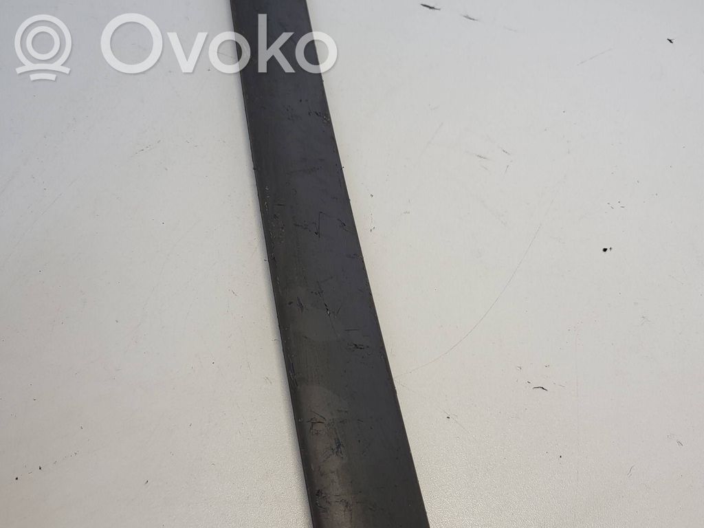 BMW 3 E46 Rivestimento del vano portaoggetti del cruscotto 