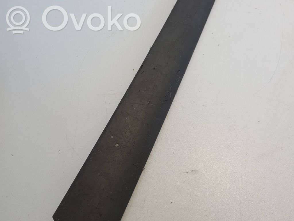 BMW 3 E46 Rivestimento del vano portaoggetti del cruscotto 