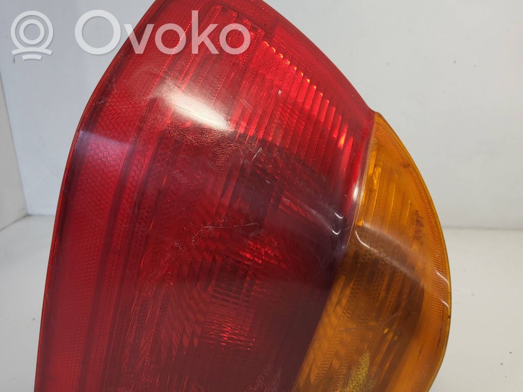 Rear/tail lights   8364921