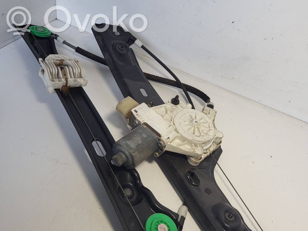 Front door window regulator with motor   6927028