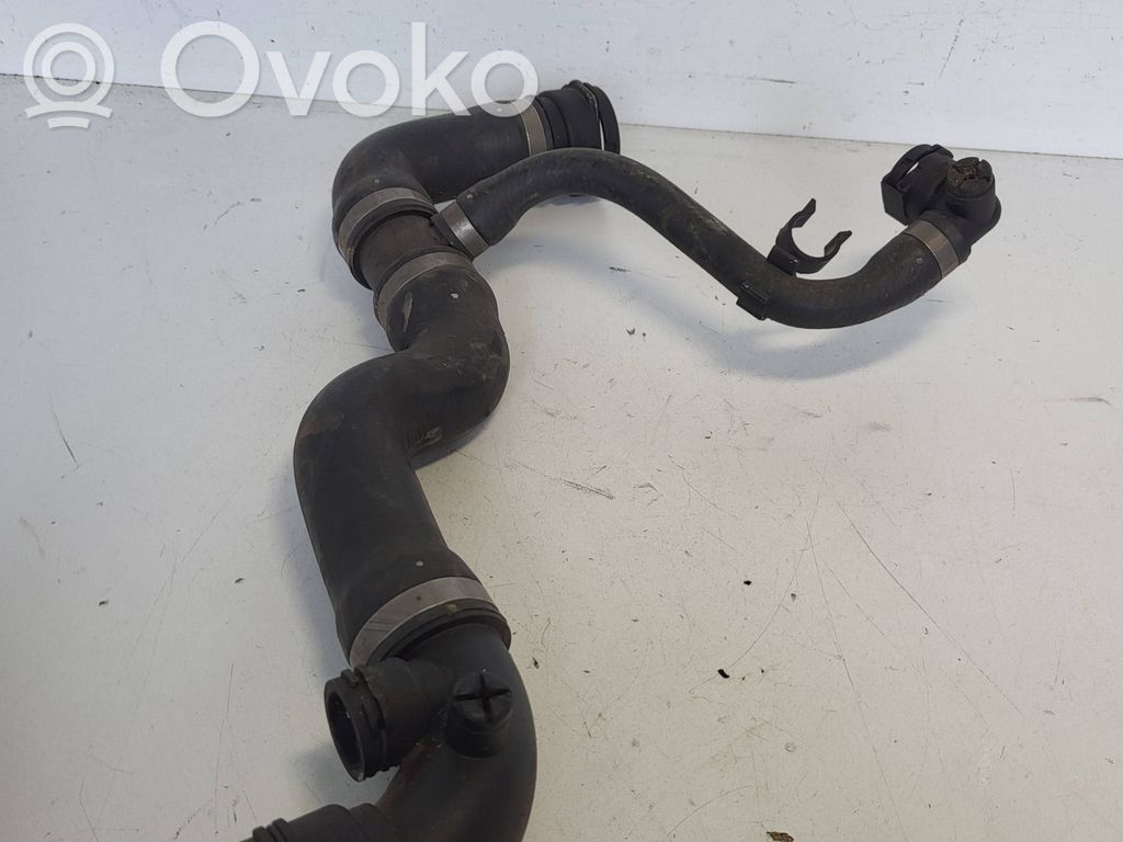 Engine coolant pipe/hose   1436375