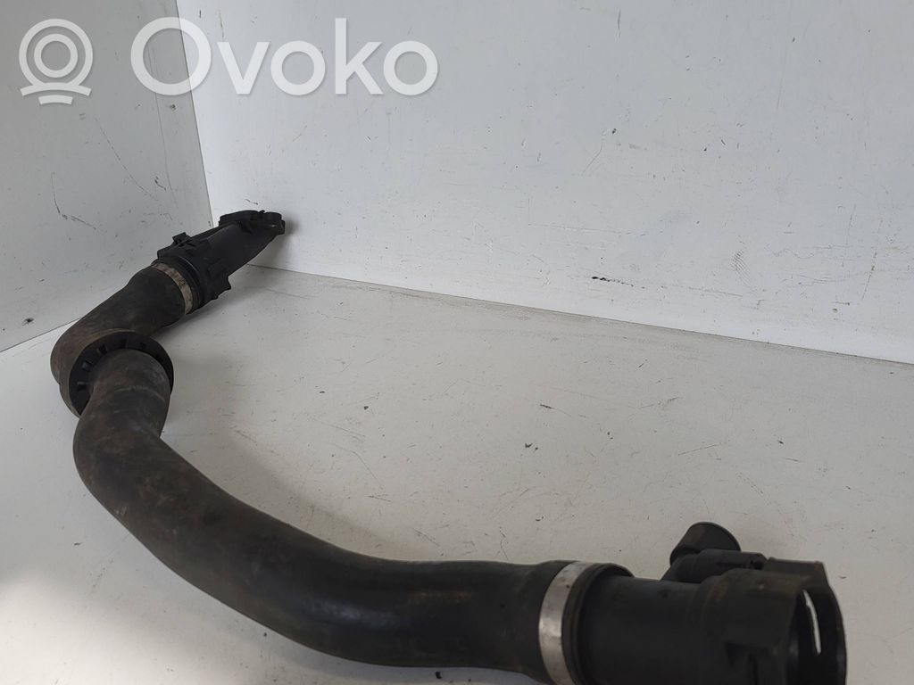 BMW 7 E65 E66 Conductă/furtun lichid de răcire motor 