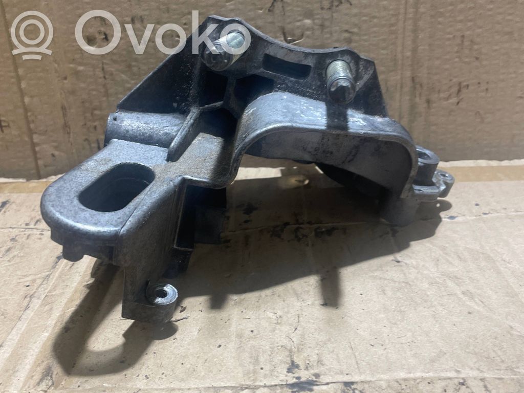 Ford Focus A/C compressor mount bracket 