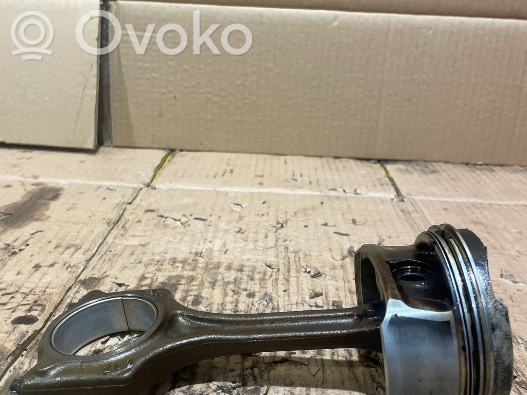 Peugeot 308 Pistón con biela 