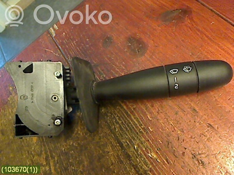 Nissan Kubistar Palanca de control del limpiaparabrisas 