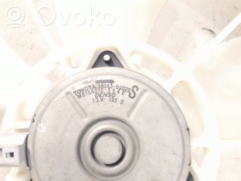 Toyota Corolla E120 E130 Elektrinis radiatorių ventiliatorius 