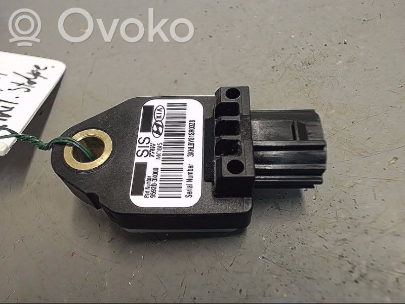 KIA Ceed Senzor impact/declanșare airbag 