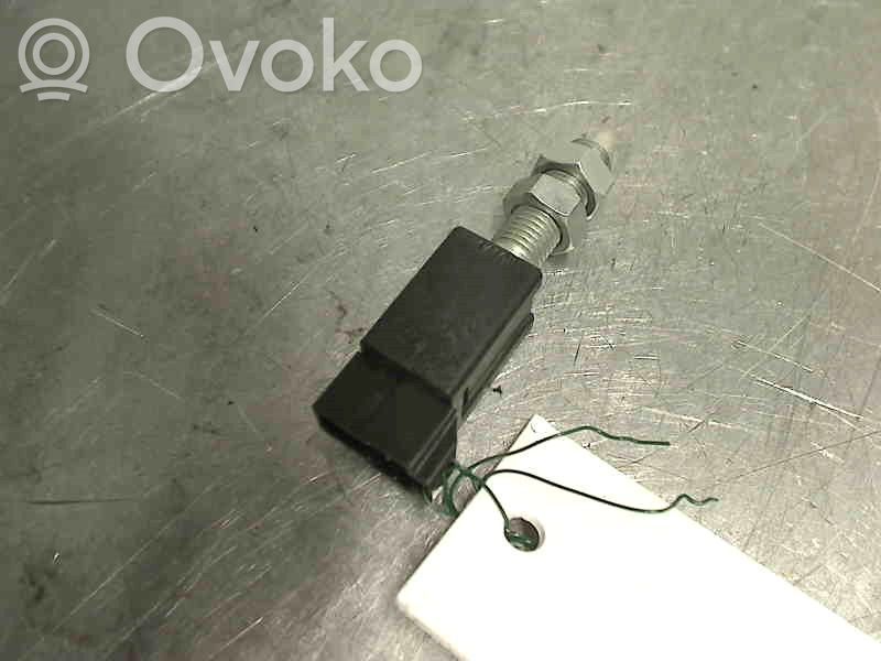 Sensor del pedal de embrague   83281AA000