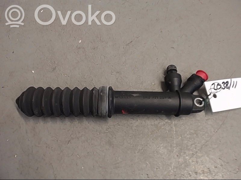 Cilindro de embrague hidráulico   8K0721257A,8K0721257A