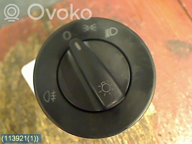 Interruptor de luz   1C0941531C1,04052030LK