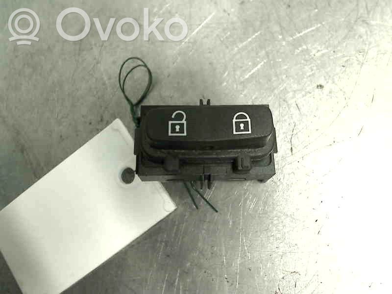 Volvo V70 Central locking switch button 