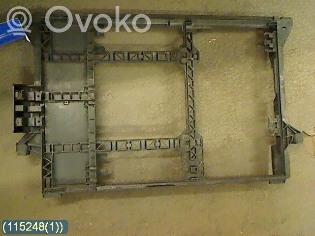BMW 5 E39 Support, fixation radiateur 