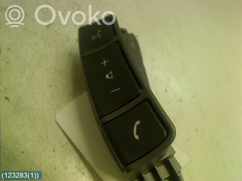 BMW 7 E65 E66 Steering wheel buttons/switches 
