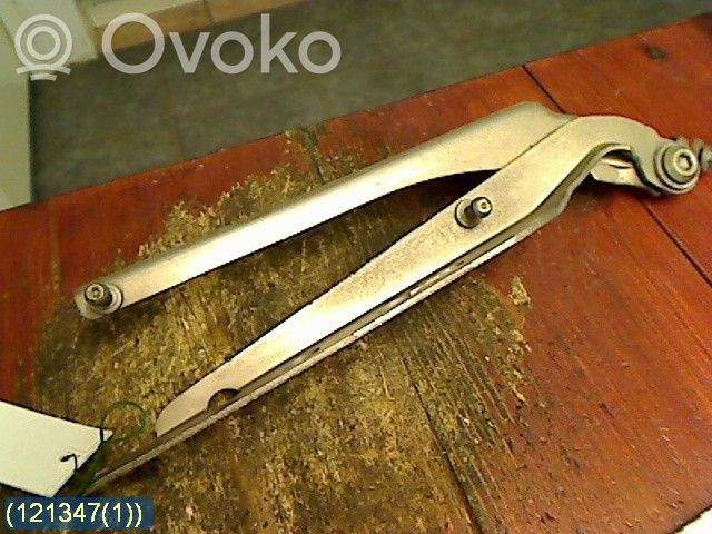 Volvo S60 Engine bonnet/hood hinges 