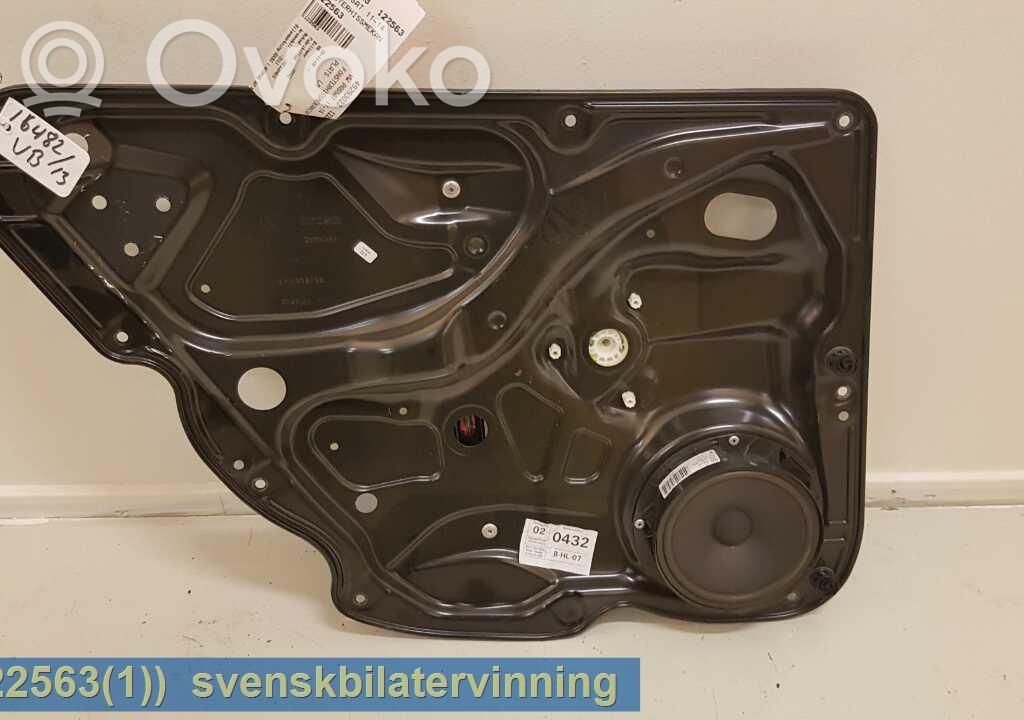 Volkswagen PASSAT B7 Mécanisme de lève-vitre avant sans moteur