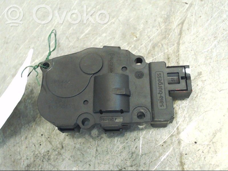 Volkswagen Touareg II Actuator/motor clapetă debit aer A/C 
