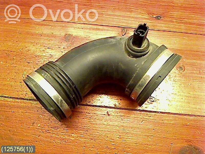 Opel Omega B1 Einzelteil Lufteinlasskanal 