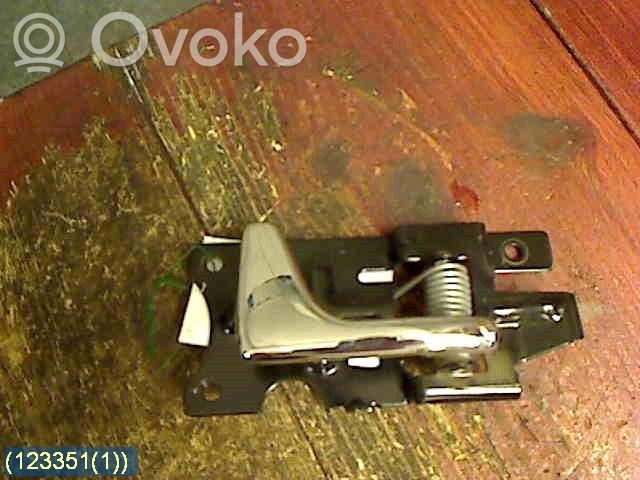 Land Rover Discovery Front door interior handle 