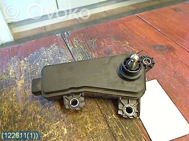 Other engine bay part   7511383,02137181211MAHLE