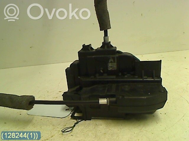 Etuoven lukko