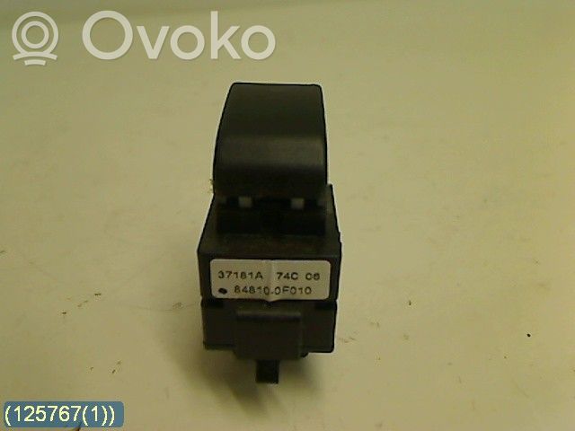 Przyciski szyb   848100F010,37181ATRW