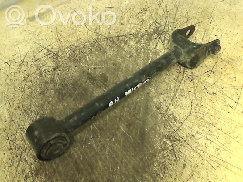 Mazda 3 III Brazo de suspensión trasero 