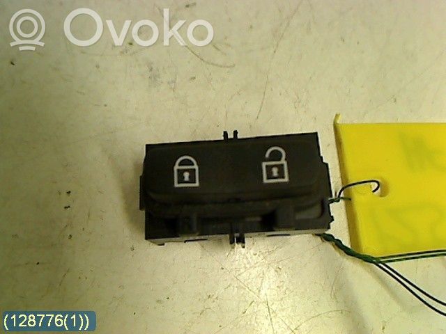 Volvo V70 Przycisk centralnego zamka 