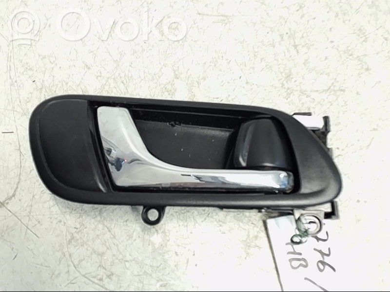 Subaru Outback Manecilla interna puerta delantera 