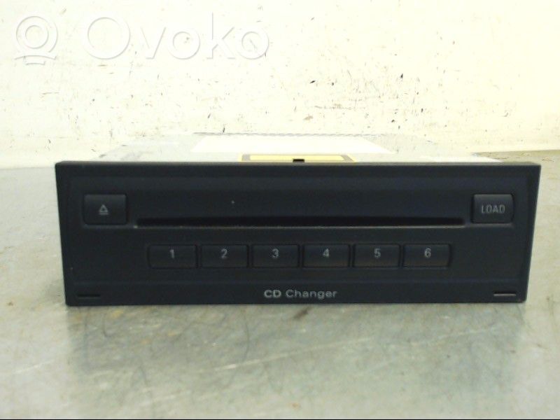 Audi A6 S6 C6 4F CD/DVD mainītājs 