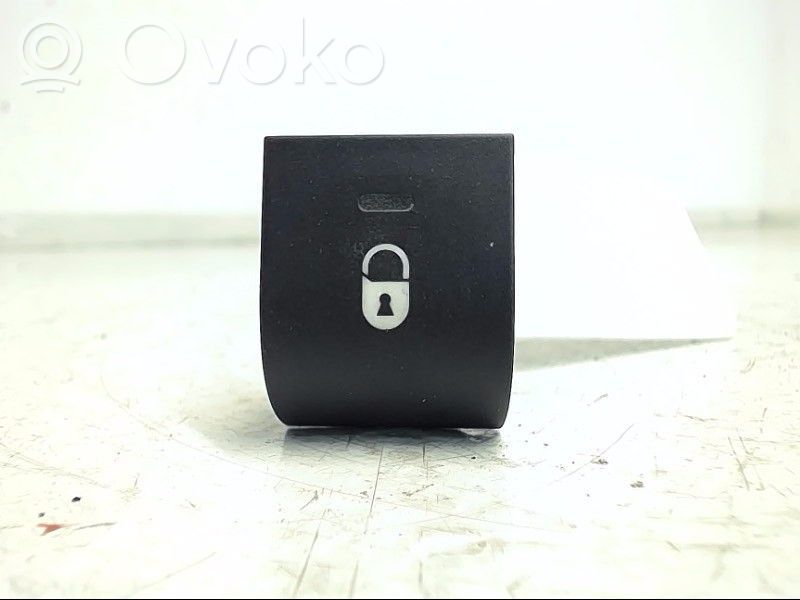 Peugeot 207 Central locking switch button 
