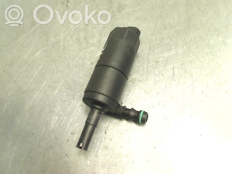Ford Kuga I Headlight washer pump 