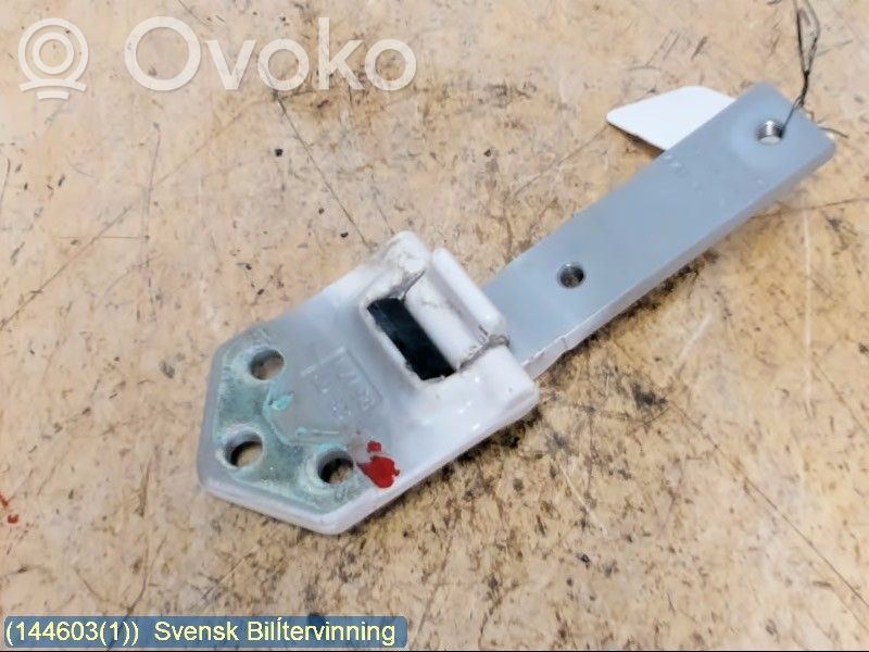 Volkswagen Caddy Rear door upper hinge 