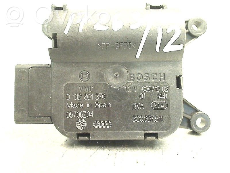 Volkswagen PASSAT B7 Motorino attuatore ricircolo aria dell’A/C 
