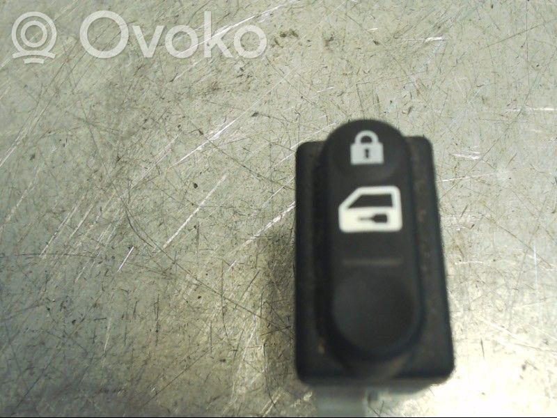 Botón interruptor de bloqueo de puertas   25210JD00A