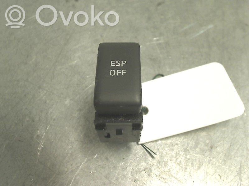 Traction control (ASR) switch   25145JD00A