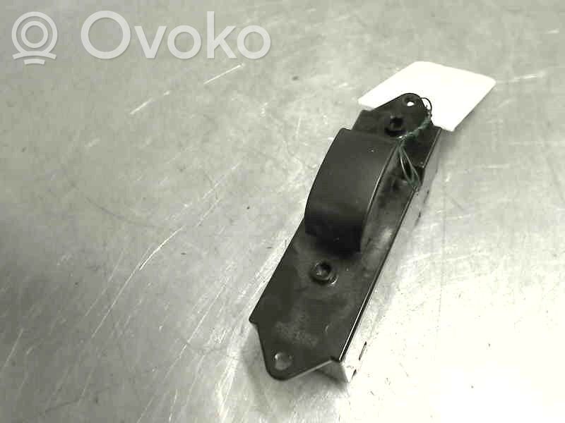 Mitsubishi L200 Electric window control switch 