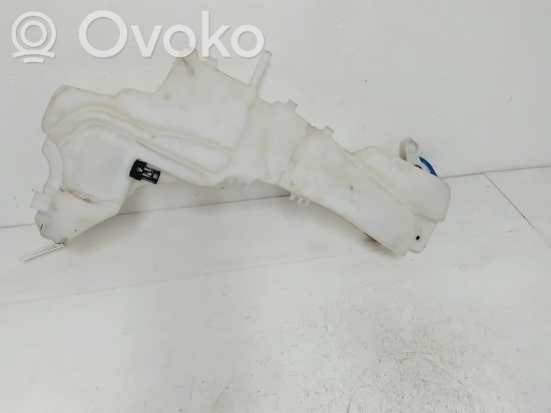 Zbiornik płynu do spryskiwaczy szyby przedniej / czołowej   1318794,3S89790,3M5113K163CE