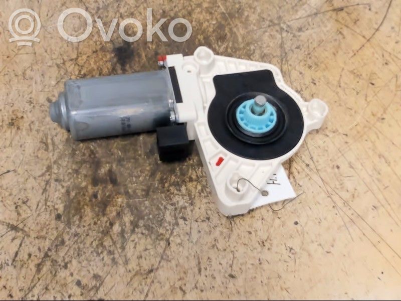 Volkswagen Golf VII Silnik regulatora szyby drzwi przednich