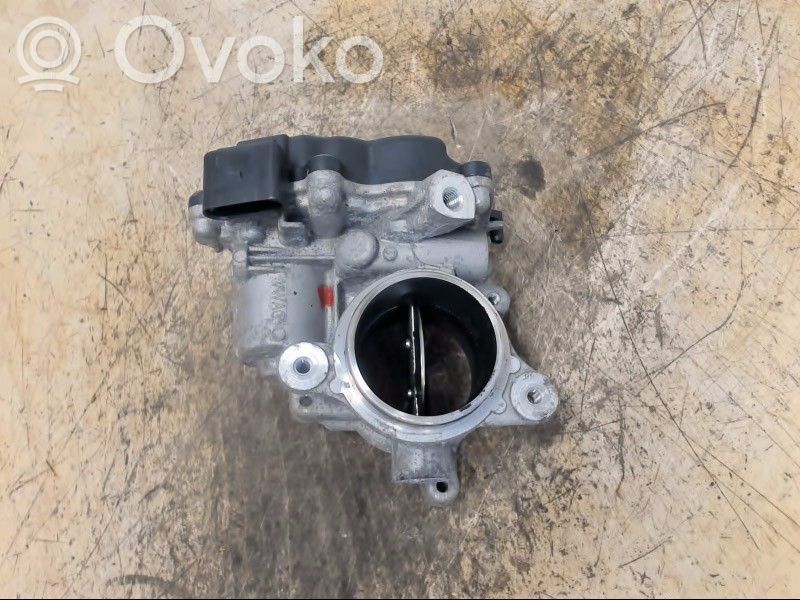 Volkswagen PASSAT B8 Valvola a farfalla