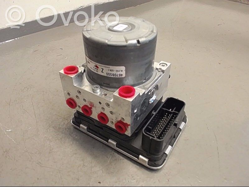 Bomba de ABS   4670B702,4670B555